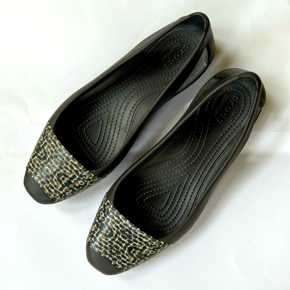 👠Crocs Womens Sienna Leopard Cap Closed Toe Brown Slip On Shoes 203451 sz 7W EUC